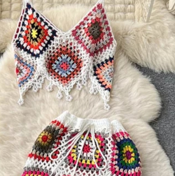 Boho Handmade crochet 2 pieces crop top and matching midi skirt - Picture 2 of 2